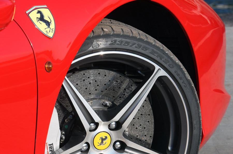  Ferrari 458 Spider 2012 года  (фото 99 из 136)